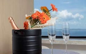 Victoria Marina Flat 909